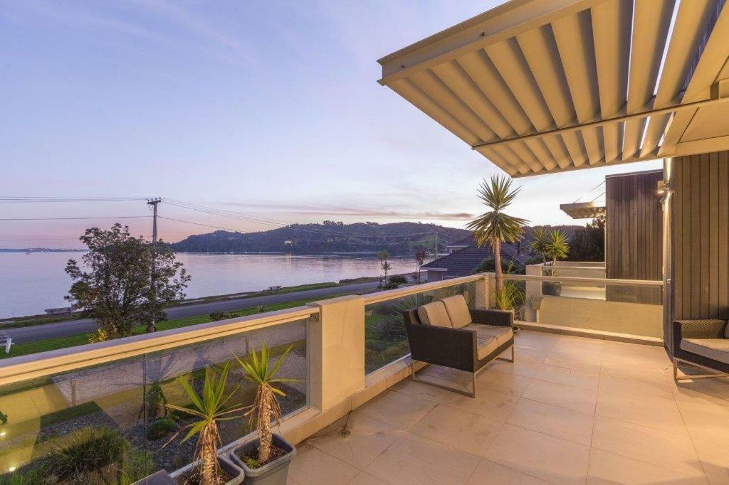 Waiheke Waterfront Lodge Oneroa Kültér fotó